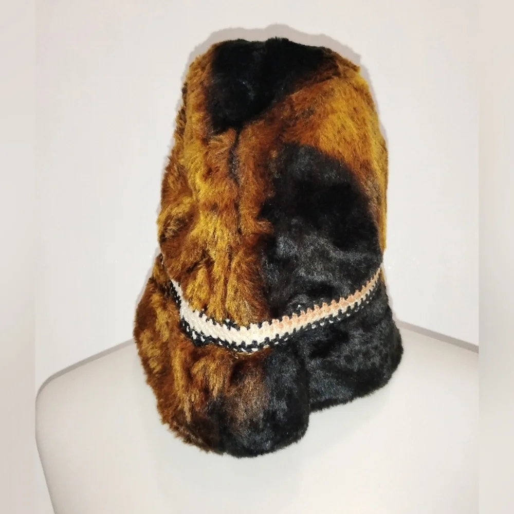 SUPER GROOVE FAUX FUR HAT
